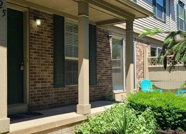 Property at 125 Commons Cir, Saline, MI, 48176, 2 beds, 1.5 baths, [object Object]