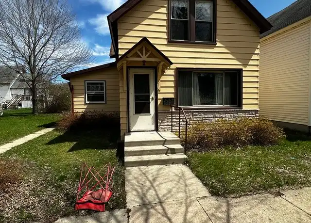 Property at 310 5th St SE, Staples, MN, 56479, 4 beds, 1 bath, [object Object]