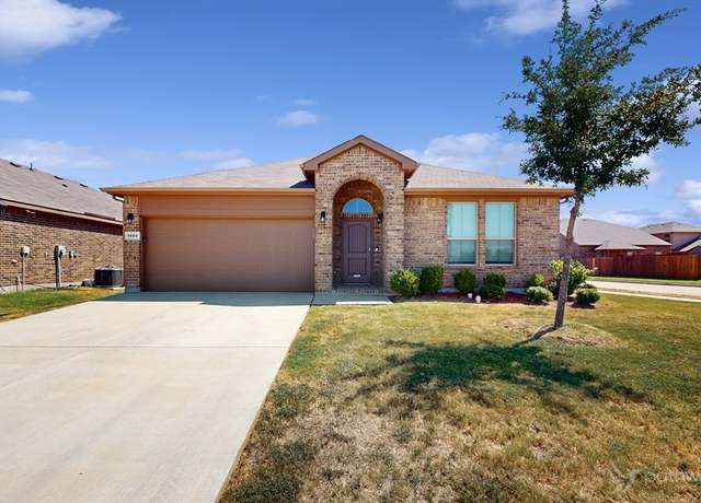 Photo of 1000 Meadow Scape Dr, Burleson, TX 76028