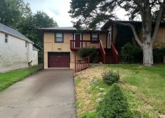 Property at 1908 Cleveland Ter, Leavenworth, KS, 66048, 2 beds, 1.5 baths, [object Object]