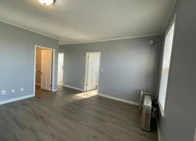 Property at 68 Orange St Unit 68-3 Orange, Manchester, NH, 03104, 2 beds, 1 bath, [object Object]