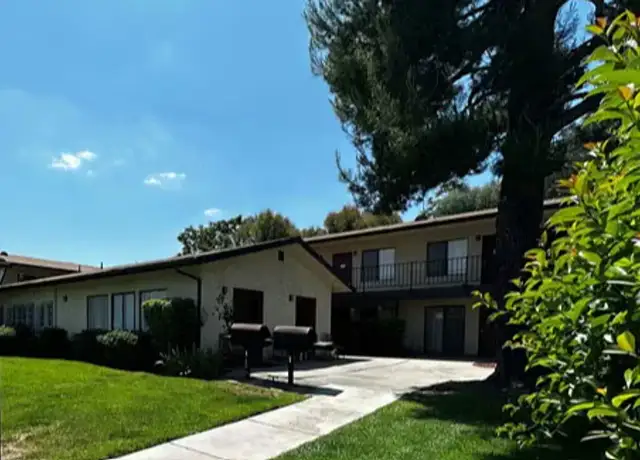 Photo of 190 S Yale St, Hemet, CA 92544