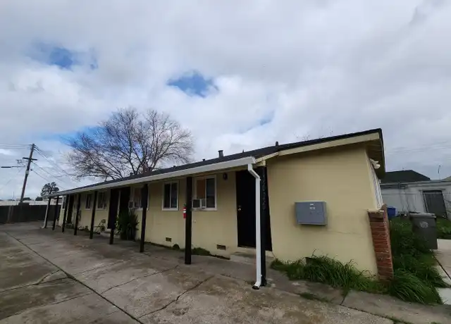 Property at 5626 53rd St Unit 4, Sacramento, CA, 95824, 1 bed, 1 bath, [object Object]