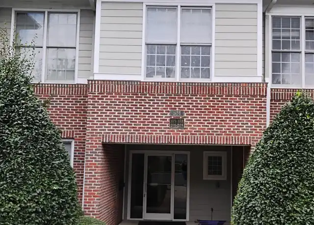 Property at 524 Aberdeen Dr #207, Chapel Hill, NC, 27516, 2 beds, 2 baths, [object Object]