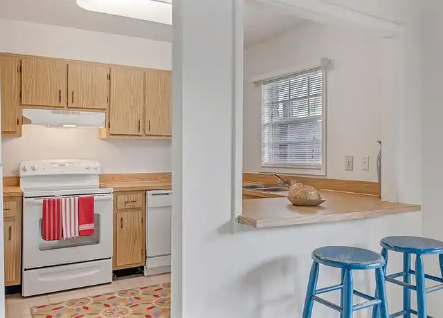 Property at Carlton Arms North - 6400 Markstown Dr, Tampa, FL, 33617, 0 beds, 1 bath, [object Object]
