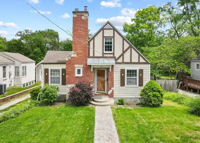 Property at 210 Anderson Ave, Columbia, MO, 65203, 5 beds, 2 baths, [object Object]