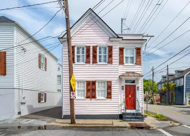 Property at 2 President Pl, Charleston, SC, 29403, 2 beds, 2 baths, [object Object]