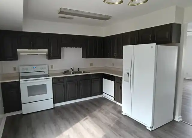 Property at 319 Bailey Rd Unit 8, Kingston, TN, 37763, 2 beds, 1.5 baths, [object Object]