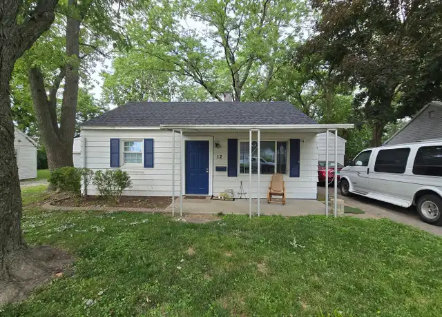 Property at 12 Sherwood Ct, Champaign, IL, 61820, 2 beds, 1 bath, [object Object]
