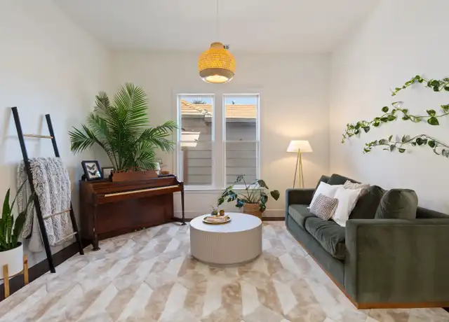 Property at 4507 Martin Luther King Junior Way, Oakland, CA, 94609, 3 beds, 1 bath, [object Object]