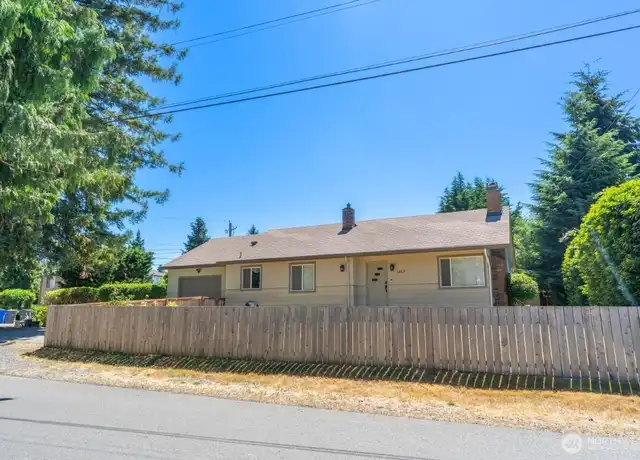 Property at 1417 N 40th St, Renton, WA, 98056, 3 beds, 1.5 baths, [object Object]