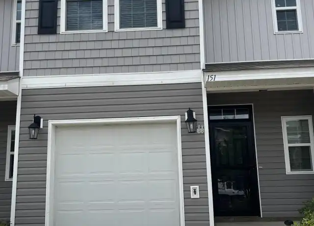 Property at 151 Iron Horse Dr E, Crestview, FL, 32539, 3 beds, 2.5 baths, [object Object]