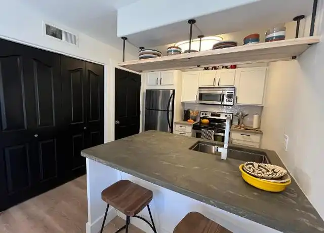 Property at 5751 N Kolb Rd, Tucson, AZ, 85750, 1 bed, 1 bath, [object Object]