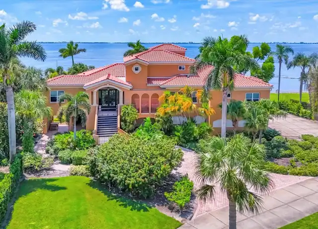 Property at 2708 Bay Dr, Bradenton, FL, 34207, 4 beds, 4 baths, [object Object]