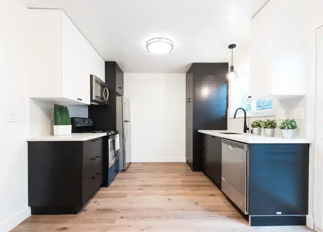 Property at 128 E Reed St Unit 2, San Jose, CA, 95112, 2 beds, 1 bath, [object Object]