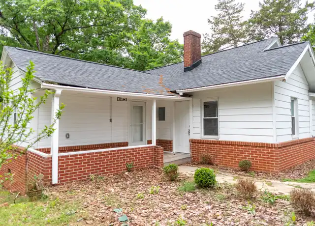 Property at 2079 23rd Street Dr SE, Hickory, NC, 28602, 2 beds, 1 bath, [object Object]