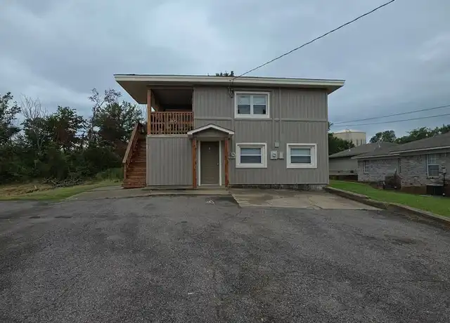 Property at 709 W 13th St Unit 1, Russellville, AR, 72801, 3 beds, 1 bath, [object Object]
