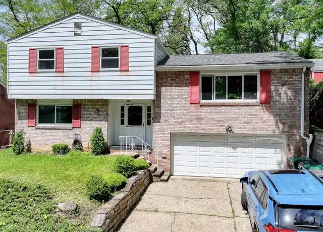 Property at 525 Hulton Rd, Oakmont, PA, 15139, 3 beds, 2.5 baths, [object Object]