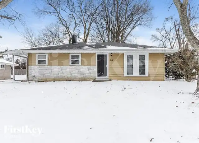 Property at 842 Navajo Dr, Carpentersville, IL, 60110, 3 beds, 1 bath, [object Object]