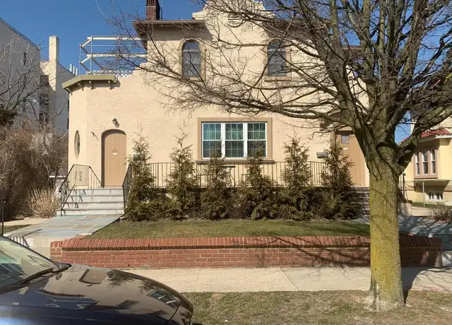 Property at 121 E Walnut St, Long Beach, NY, 11561, 3 beds, 1.5 baths, [object Object]