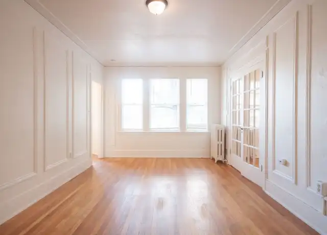 Property at Summit Vista (108) - 1736 Summit Ave, Seattle, WA, 98122, 1 bed, 1 bath, [object Object]
