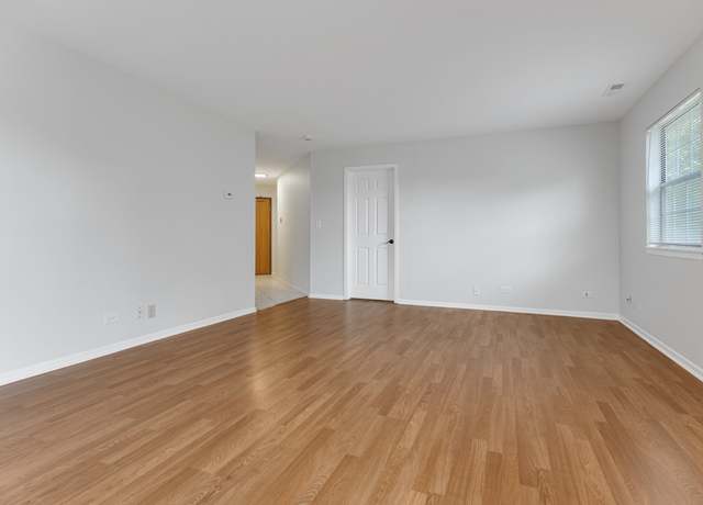 Photo of 106 Gant Cir Unit H, Streamwood, IL 60107
