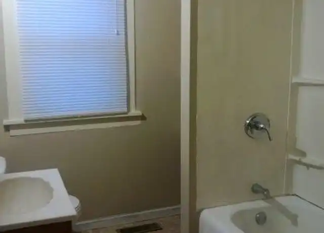 Property at 502 Cleveland Ave, South Bend, IN, 46628, 2 beds, 1 bath, [object Object]