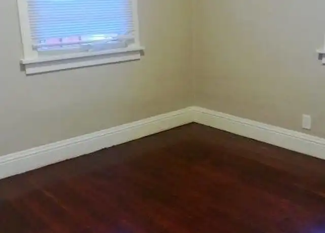 Property at 502 Cleveland Ave, South Bend, IN, 46628, 2 beds, 1 bath, [object Object]