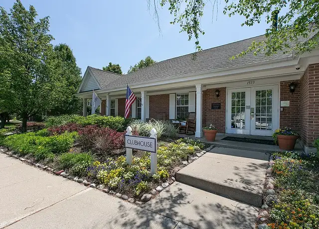 Photo of 1533 Baldwin Ct, Wheeling, IL 60090