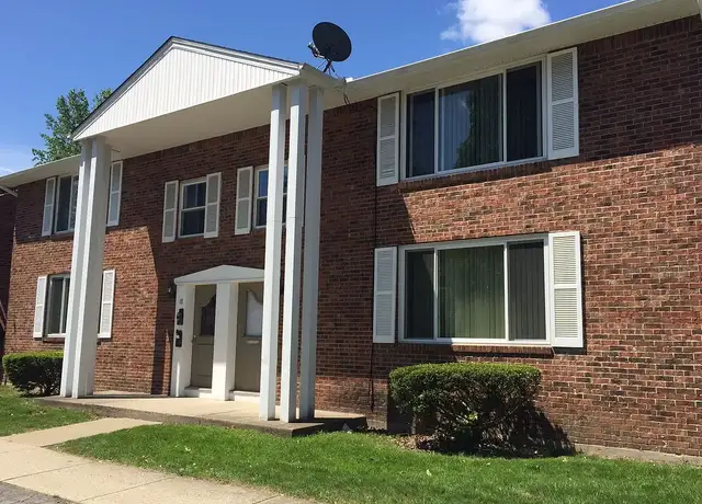 Photo of 2 Angle St, Buffalo, NY 14214