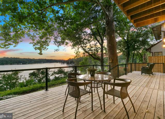 Photo of 74 Riverside Dr, Severna Park, MD 21146