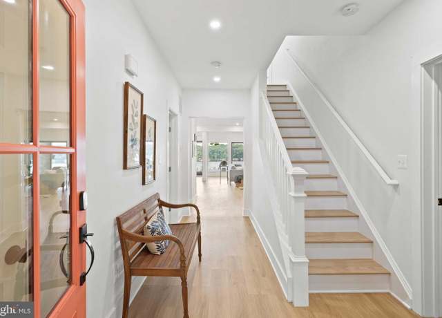 Photo of 74 Riverside Dr, Severna Park, MD 21146