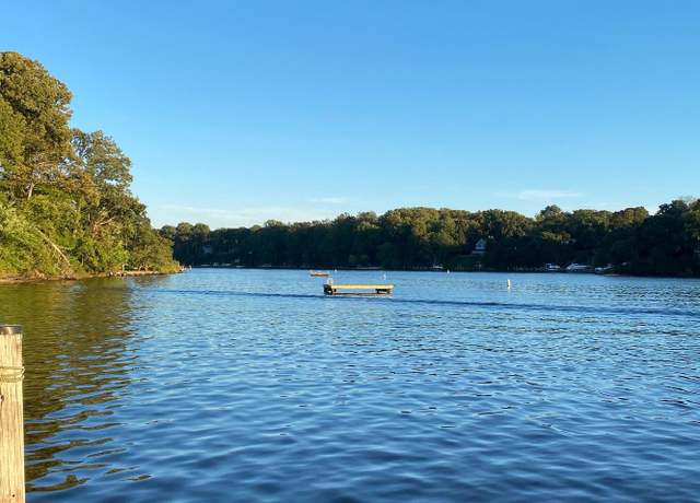 Photo of 74 Riverside Dr, Severna Park, MD 21146