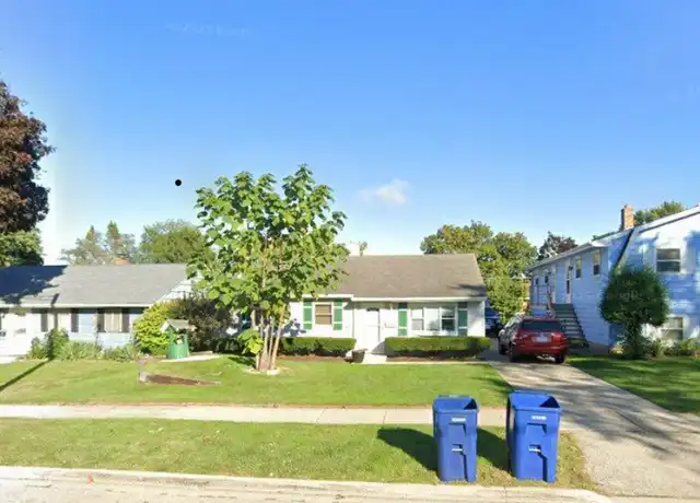 Property at 2215 Western Ave, Waukegan, IL, 60087, 3 beds, 1 bath, [object Object]