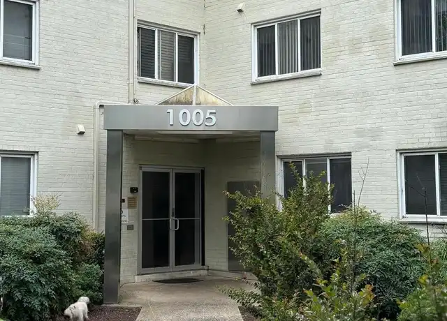 Property at 1005 Chillum Rd #212, Hyattsville, MD, 20782, 1 bed, 1 bath, [object Object]