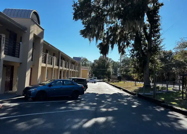 Property at 403 Hayden Rd #220, Tallahassee, FL, 32304, 1 bed, 1 bath, [object Object]