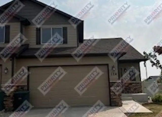 Property at 124 Villa Way, Gillette, WY, 82718, 3 beds, 2.5 baths, [object Object]