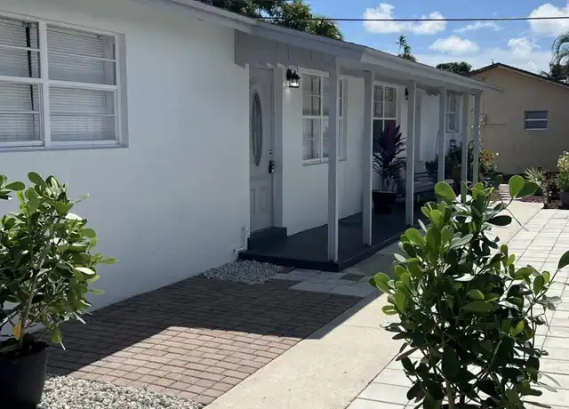 Property at 944 Green St Unit 1, West Palm Beach, FL, 33405, 2 beds, 1 bath, [object Object]