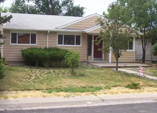 Property at 2025 Emporia St Unit B, Aurora, CO, 80010, 2 beds, 1 bath, [object Object]
