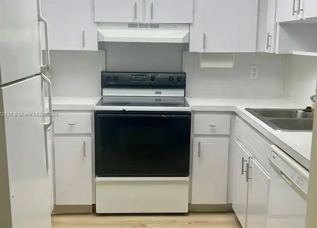 Property at 10290 N Military Trl Unit 5A, Palm Beach Gardens, FL, 33410, 2 beds, 2 baths, [object Object]