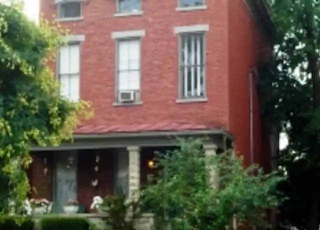Property at 1114 S 1st St Unit 3, Louisville, KY, 40203, 1 bed, 1 bath, [object Object]