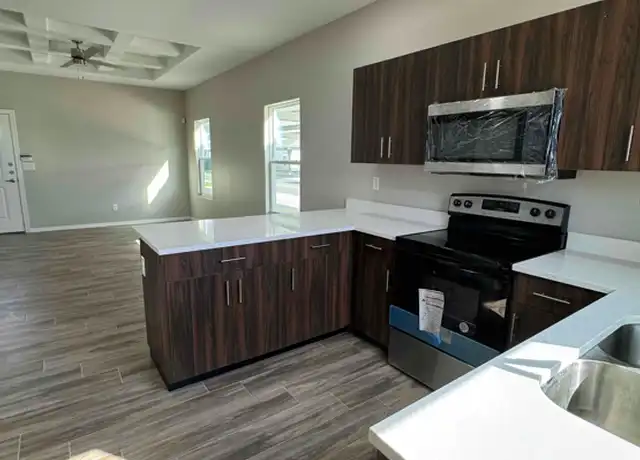 Property at 4217 La Vista Ave Unit 3, McAllen, TX, 78501, 3 beds, 2 baths, [object Object]