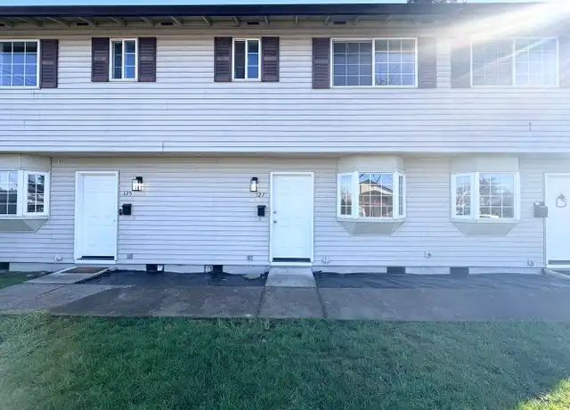 Property at 127 W Arlington St Unit 127, Gladstone, OR, 97027, 2 beds, 1.5 baths, [object Object]
