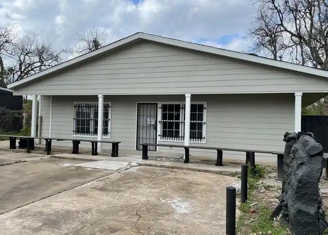 Property at 4707 Mallow St Unit B, Houston, TX, 77033, 2 beds, 2.5 baths, [object Object]