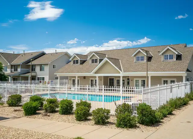 Property at Cedar Villas Townhomes - 4542 Villa Pkwy, St Paul, MN, 55122, 2 beds, 1.5 baths, [object Object]