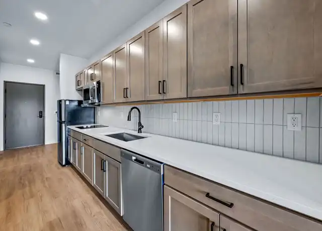 Property at 115 E Washington St Unit 411, Appleton, WI, 54911, 1 bed, 1 bath, [object Object]