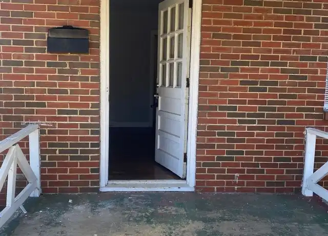 Property at 1006 4th Ave W Unit 2, Birmingham, AL, 35204, 2 beds, 1 bath, [object Object]