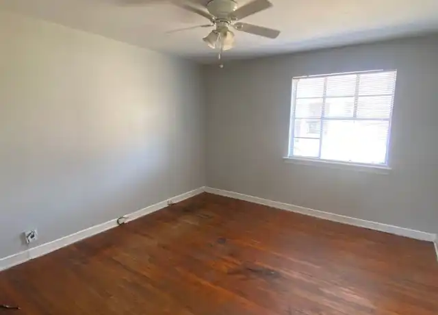 Property at 1006 4th Ave W Unit 2, Birmingham, AL, 35204, 2 beds, 1 bath, [object Object]