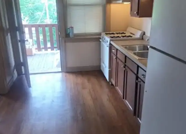 Property at 1241 W National Ave Unit 1241 5, Milwaukee, WI, 53204, 3 beds, 1 bath, [object Object]
