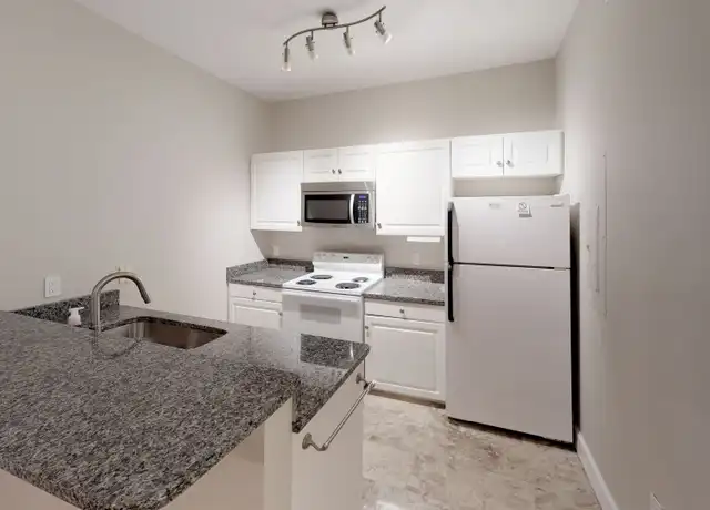 Property at 1700 Clinch Ave #104, Knoxville, TN, 37916, 3 beds, 2 baths, [object Object]